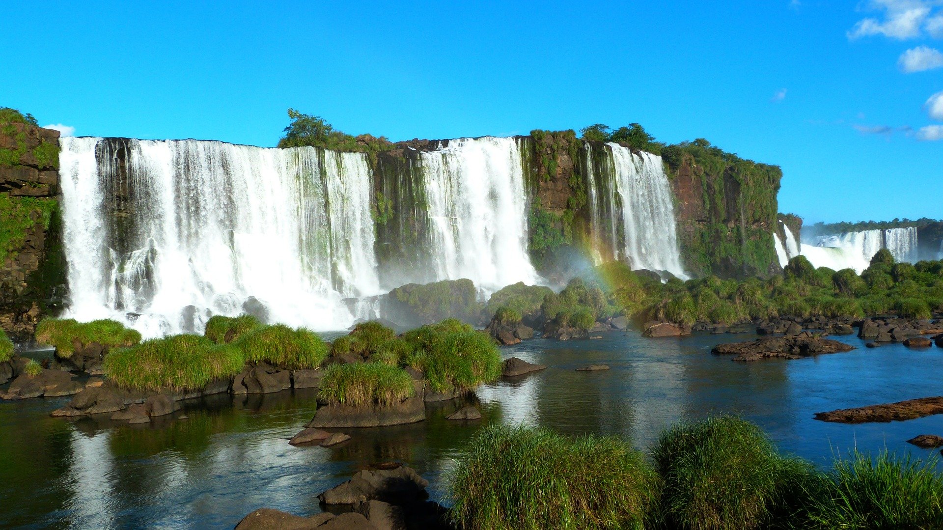 iguazu-falls-455610_1920 (1)